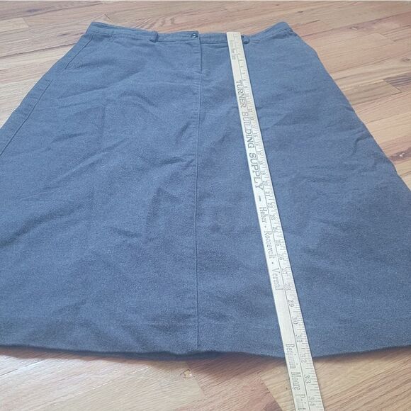 L.L. Bean 10 Vintage Classic Fit Straight Lined Skirt - Picture 2 of 7